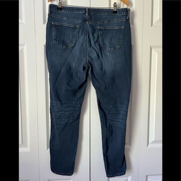 EUC Faded Flory Ankle Jeans - Picture 2 of 4